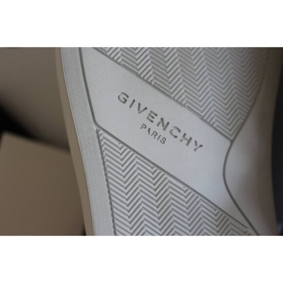 NEW - Givenchy Bambi Female Form Calfskin Skate Sneakers, New in Box - Picture 11 of 12
